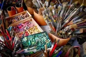 Revolutionizing the Art World: Discover the Eco-Friendly Art Materials
